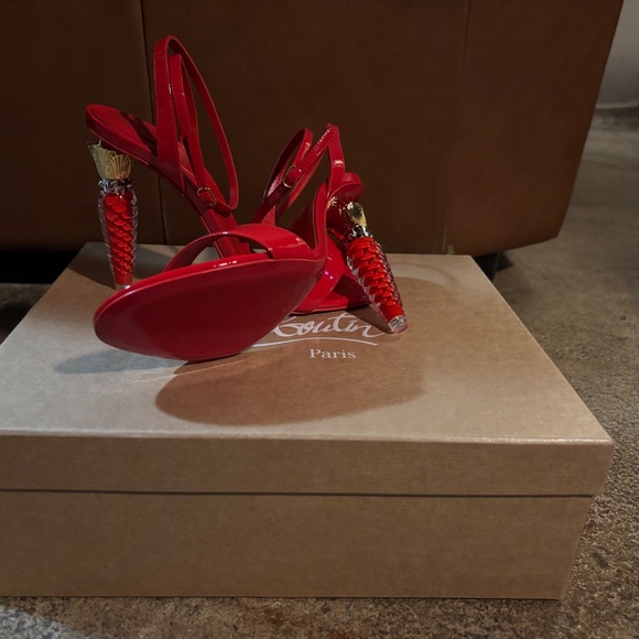 Never Worn Loubs - Picture 3 of 3